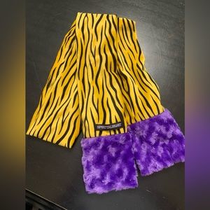 LSU scarf